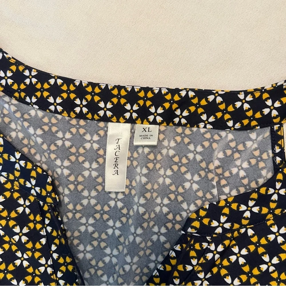 Black and Yellow Geometric Maxi Dress - Picture 7 of 12